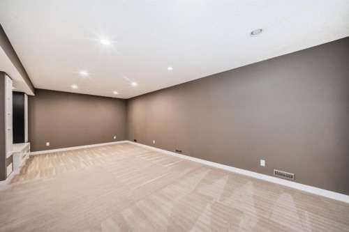 259 St Moritz Drive Sw, Calgary, AB - Indoor