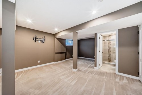 259 St Moritz Drive Sw, Calgary, AB - Indoor