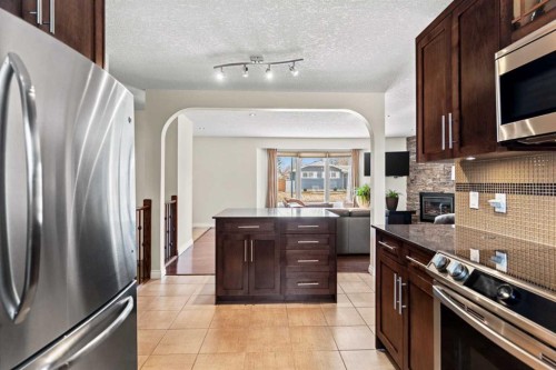10311 Wapiti Drive Se, Calgary, AB - Indoor Photo Showing Kitchen With Upgraded Kitchen