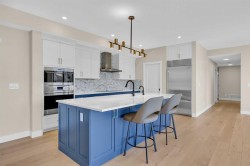 409-15 Cougar Ridge Landing SW Calgary, AB T3H 6C3