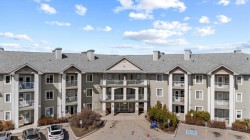 3320-6818 Pinecliff Grove NE Calgary, AB T1Y 7L2