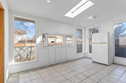 55 Whitehaven Crescent Ne, Calgary, AB - Indoor Photo Showing Other Room