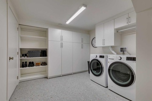 419 Parkview Crescent Se, Calgary, AB - Indoor Photo Showing Laundry Room