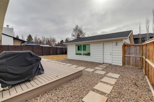 419 Parkview Crescent Se, Calgary, AB - Outdoor With Exterior