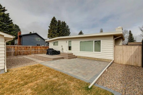 419 Parkview Crescent Se, Calgary, AB - Outdoor With Exterior