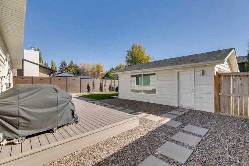419 Parkview Crescent Se, Calgary, AB - Outdoor With Exterior