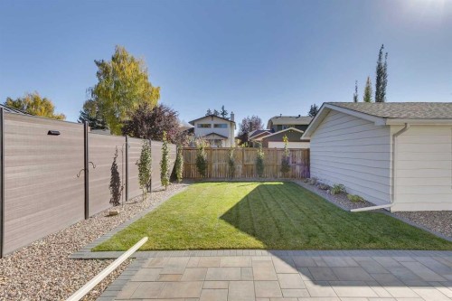419 Parkview Crescent Se, Calgary, AB - Outdoor