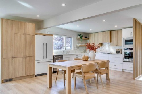 419 Parkview Crescent Se, Calgary, AB - Indoor