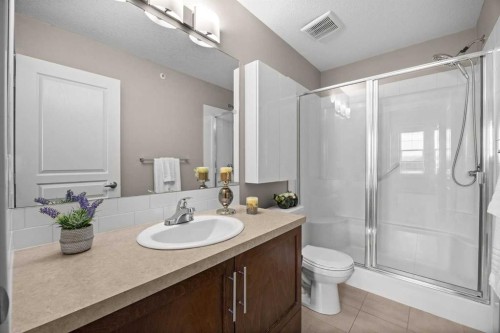 407-2300 Evanston Square Nw, Calgary, AB - Indoor Photo Showing Bathroom