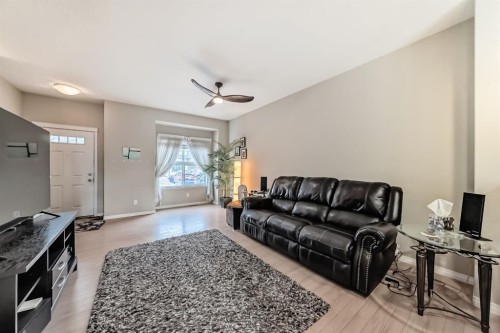 111 Ranch Ridge Meadow, Strathmore, AB - Indoor Photo Showing Living Room