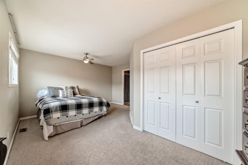 111 Ranch Ridge Meadow, Strathmore, AB - Indoor Photo Showing Bedroom