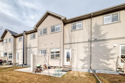 111 Ranch Ridge Meadow, Strathmore, AB - Outdoor