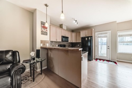 111 Ranch Ridge Meadow, Strathmore, AB - Indoor Photo Showing Kitchen