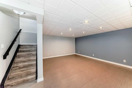 65 Morningside Circle Sw, Airdrie, AB - Indoor Photo Showing Other Room