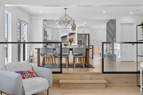 268 Silver Brook Way Nw, Calgary, AB - Indoor