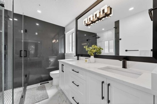 268 Silver Brook Way Nw, Calgary, AB - Indoor Photo Showing Bathroom