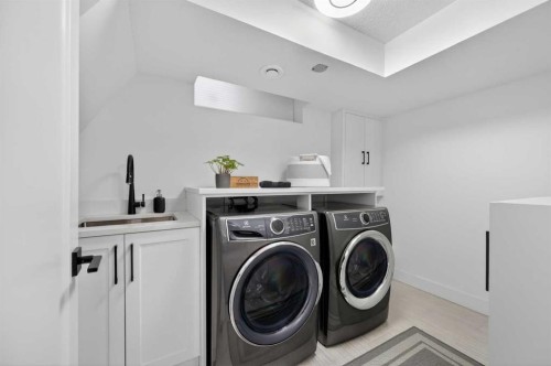 268 Silver Brook Way Nw, Calgary, AB - Indoor Photo Showing Laundry Room