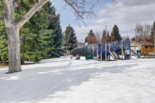 268 Silver Brook Way Nw, Calgary, AB - Outdoor