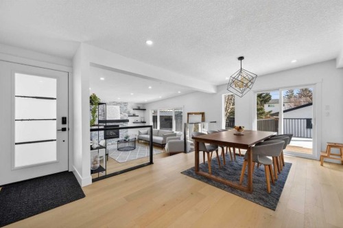 268 Silver Brook Way Nw, Calgary, AB - Indoor Photo Showing Dining Room