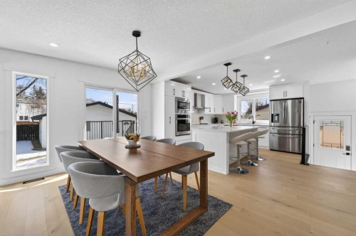 268 Silver Brook Way Nw, Calgary, AB - Indoor Photo Showing Dining Room
