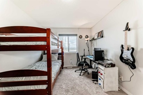 289 Auburn Meadows Place Se, Calgary, AB - Indoor Photo Showing Bedroom