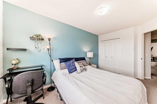 289 Auburn Meadows Place Se, Calgary, AB - Indoor Photo Showing Bedroom
