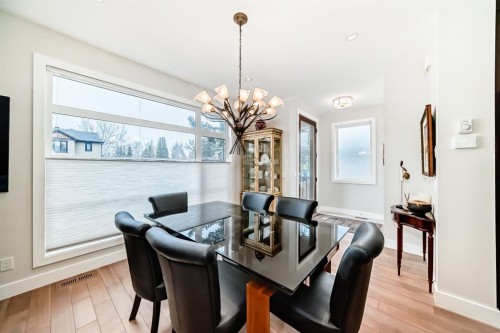 3705 2 Avenue Sw, Calgary, AB - Indoor Photo Showing Dining Room