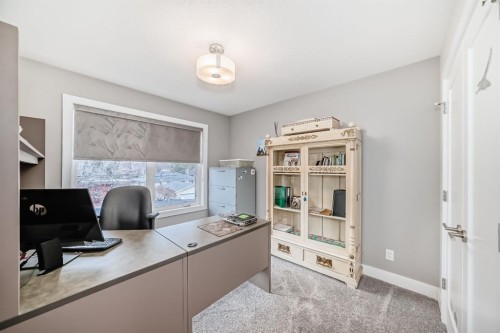 3705 2 Avenue Sw, Calgary, AB - Indoor Photo Showing Office