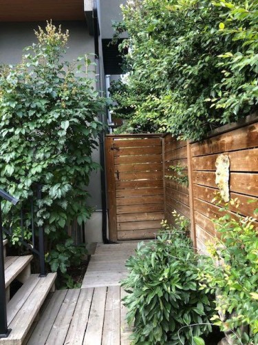 3705 2 Avenue Sw, Calgary, AB - Outdoor