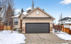 51 Cranleigh Gardens SE Calgary, AB T3M 1C7