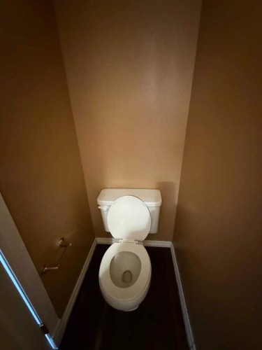 93-1555 Falconridge Drive, Calgary, AB - Indoor Photo Showing Bathroom