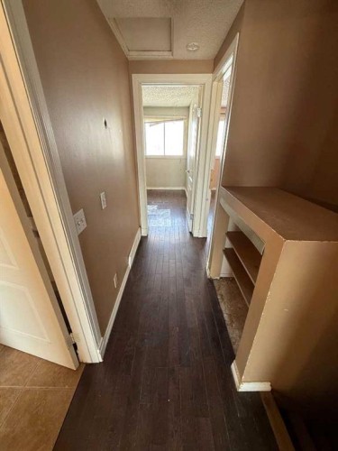 93-1555 Falconridge Drive, Calgary, AB - Indoor Photo Showing Other Room