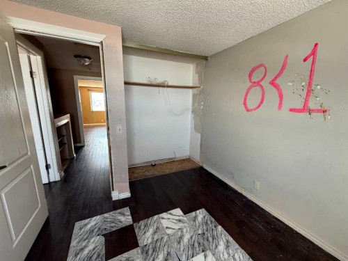 93-1555 Falconridge Drive, Calgary, AB - Indoor