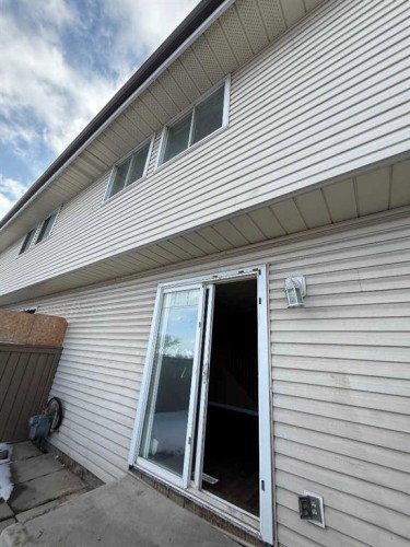 93-1555 Falconridge Drive, Calgary, AB - Outdoor With Exterior