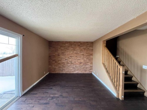 93-1555 Falconridge Drive, Calgary, AB - Indoor Photo Showing Other Room