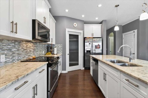 72 Redstone Drive Ne, Calgary, AB - Indoor Photo Showing Kitchen With Double Sink With Upgraded Kitchen