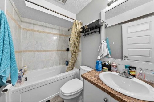 72 Redstone Drive Ne, Calgary, AB - Indoor Photo Showing Bathroom
