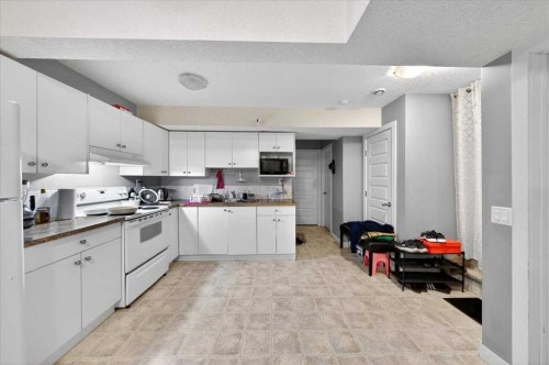 72 Redstone Drive Ne, Calgary, AB - Indoor Photo Showing Kitchen
