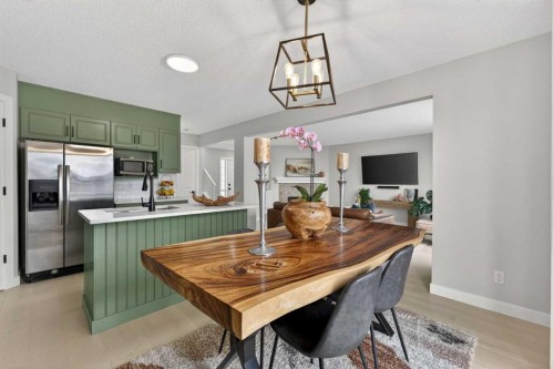 10 Somerglen Crescent Sw, Calgary, AB - Indoor