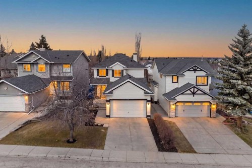 10 Somerglen Crescent Sw, Calgary, AB - Outdoor With Facade