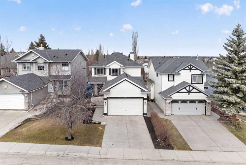 10 Somerglen Crescent Sw, Calgary, AB - Outdoor With Facade