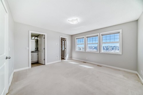 9 Panton View Nw, Calgary, AB - Indoor Photo Showing Other Room