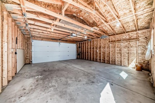 9 Panton View Nw, Calgary, AB - Indoor Photo Showing Garage