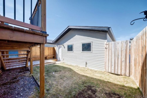 9 Panton View Nw, Calgary, AB - Outdoor With Exterior