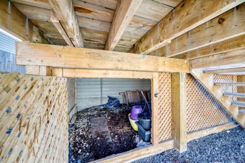 9 Panton View Nw, Calgary, AB - Indoor Photo Showing Other Room