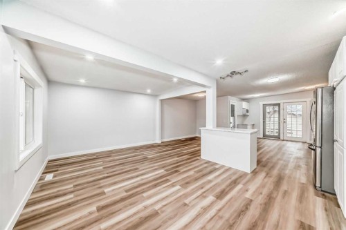 307 Huntridge Road Ne, Calgary, AB - Indoor