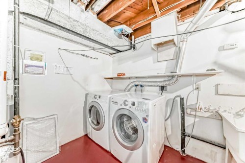 307 Huntridge Road Ne, Calgary, AB - Indoor Photo Showing Laundry Room