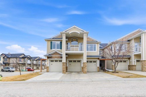 40 Royal Birch Mount Nw, Calgary, AB - Outdoor With Facade