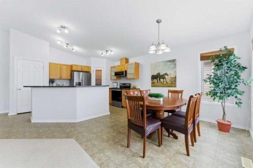 40 Royal Birch Mount Nw, Calgary, AB - Indoor