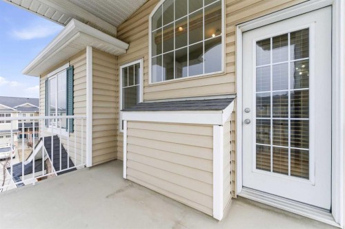 40 Royal Birch Mount Nw, Calgary, AB - Outdoor With Exterior